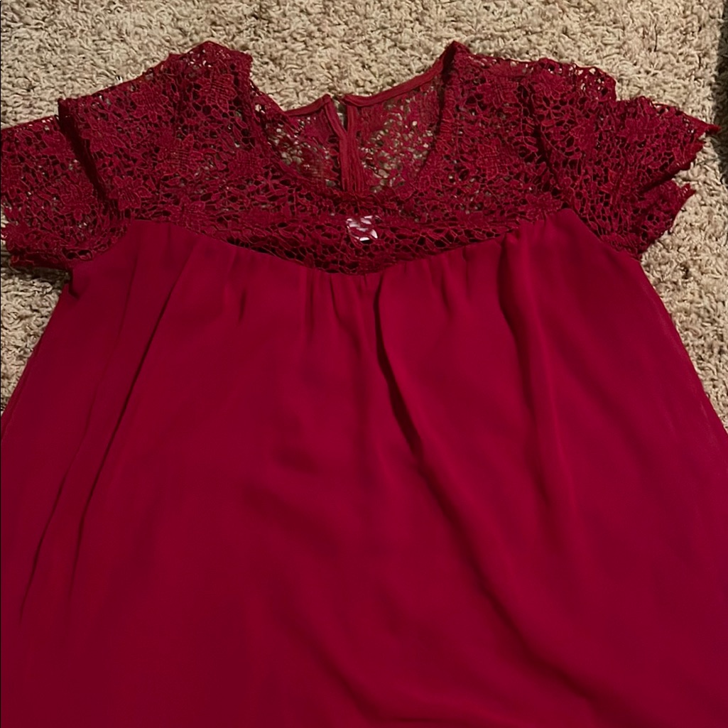 Elegant Burgundy Lace Mayernity Top